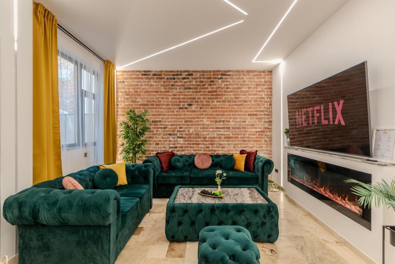 Luxury Living: Smart 2Br Apartment At Unirii Square Bucareste Exterior foto